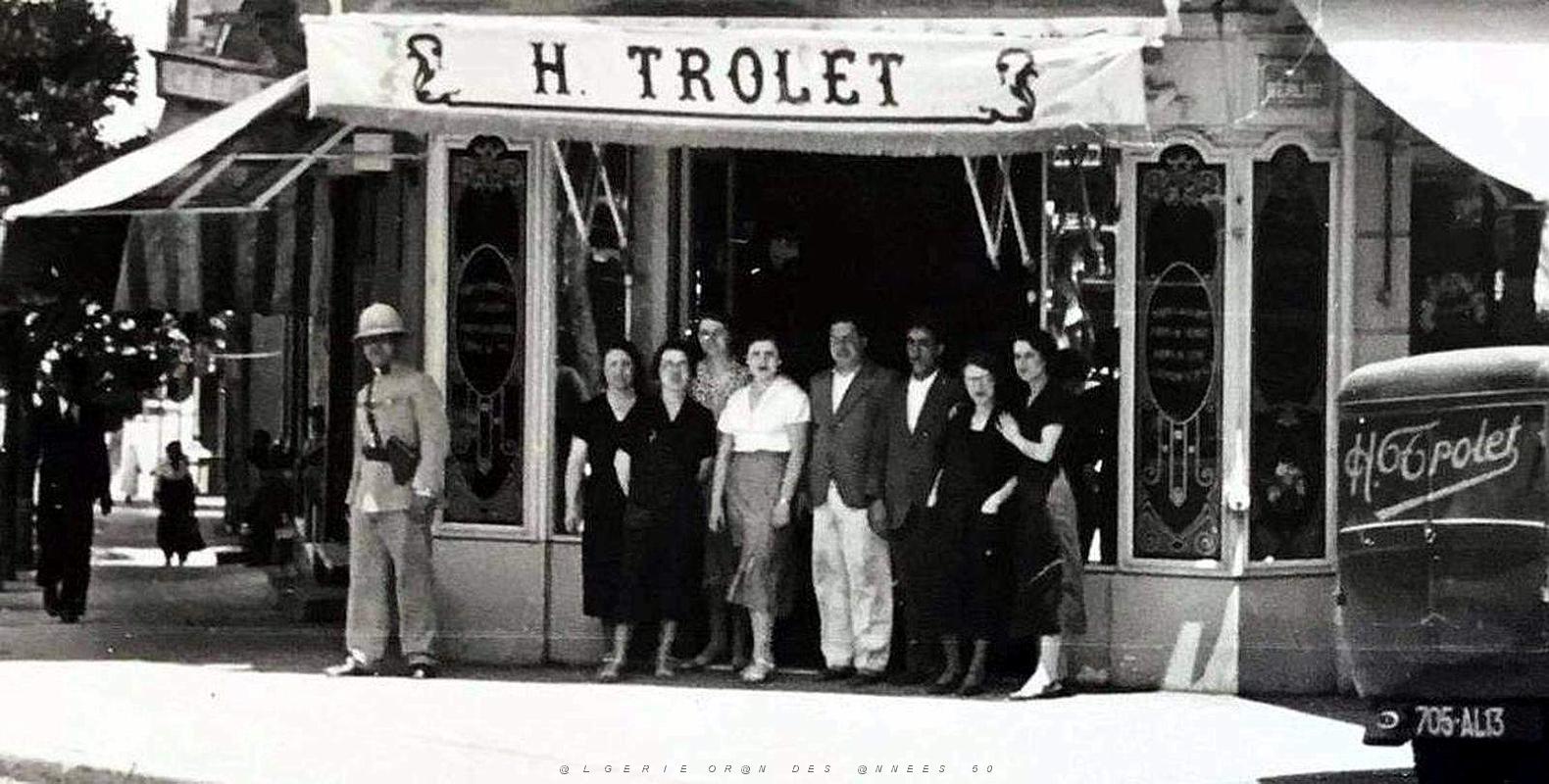1617- Alger - Rue Michelet - Boulangerie2 La Parisienne.jpg